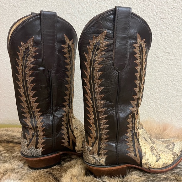 Woman’s Snakeskin Cowgirl Boots - Picture 12 of 16